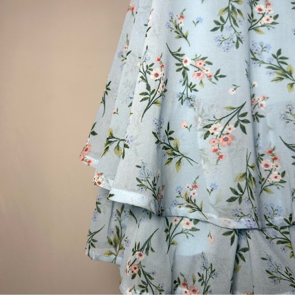 Francesca’s Light Blue Floral Romper - Picture 6 of 12